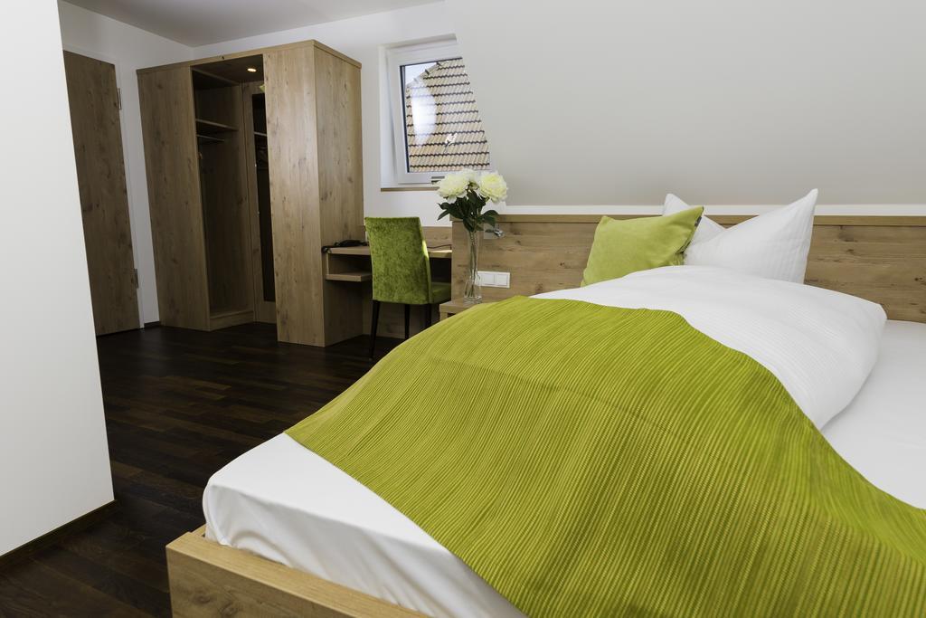 Hotel Rheingold Gailingen Rom bilde